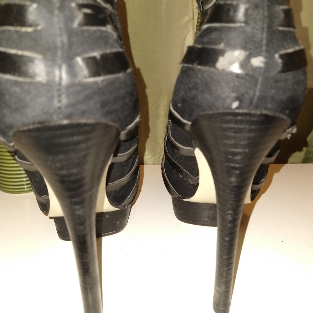 Boots - Picture 6 of 6